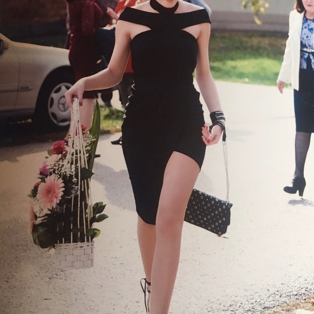 Diline designer Black mini bodycon dress with cut-out detail and split